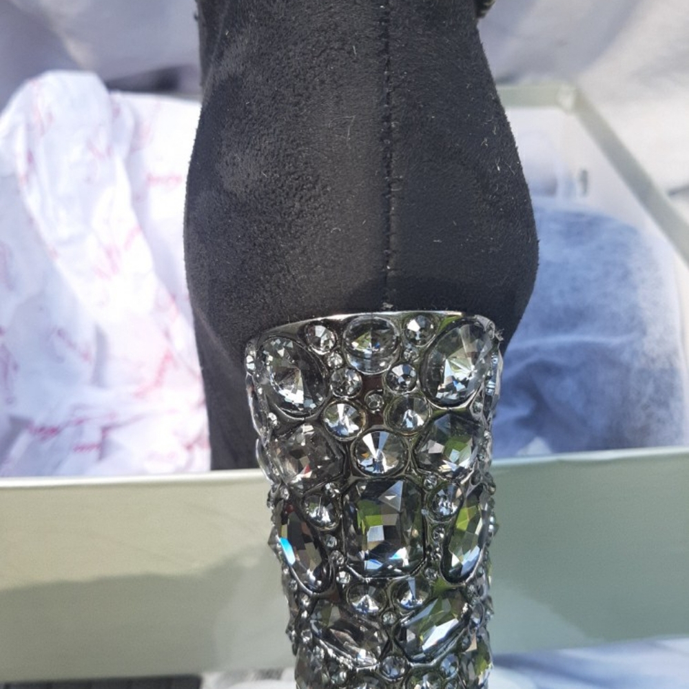 Booties - Picture 3 of 5